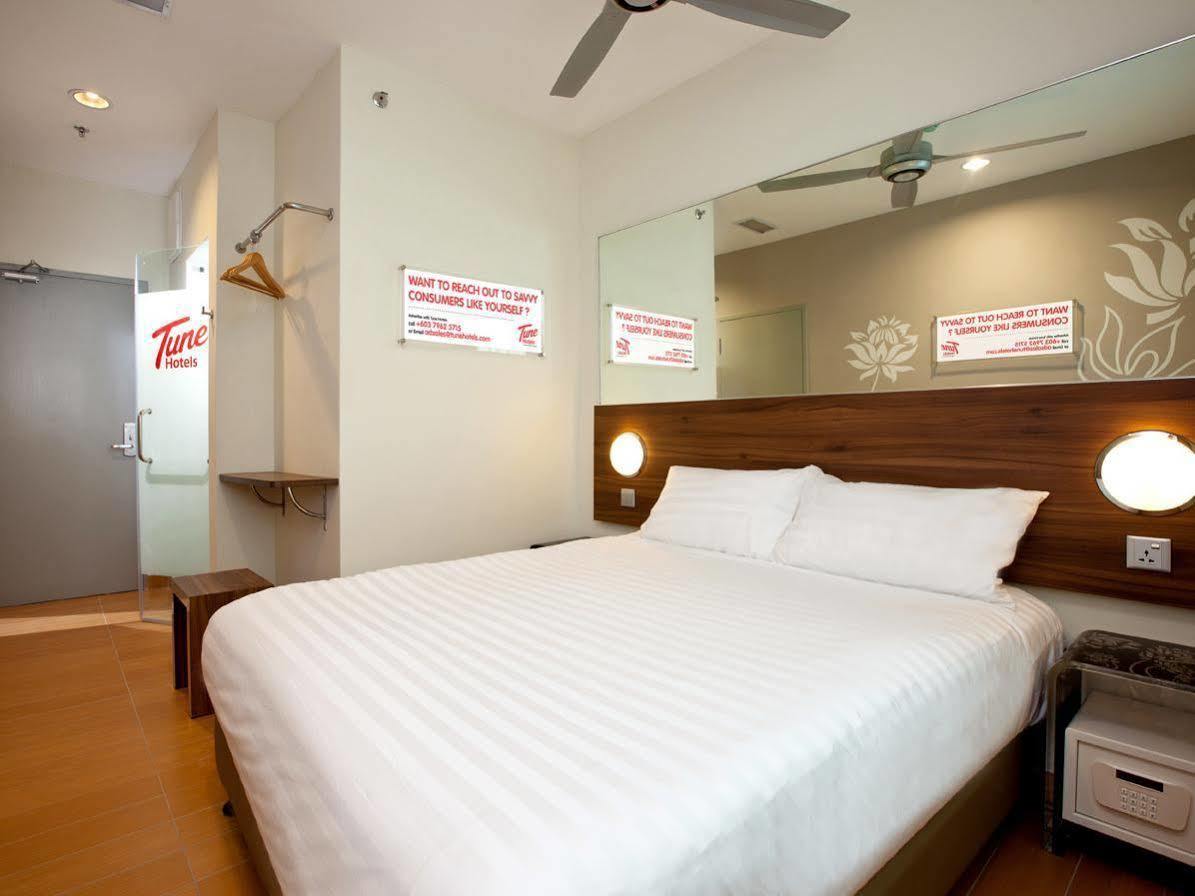 Tune Hotel - Kota Bharu City Centre Exteriör bild